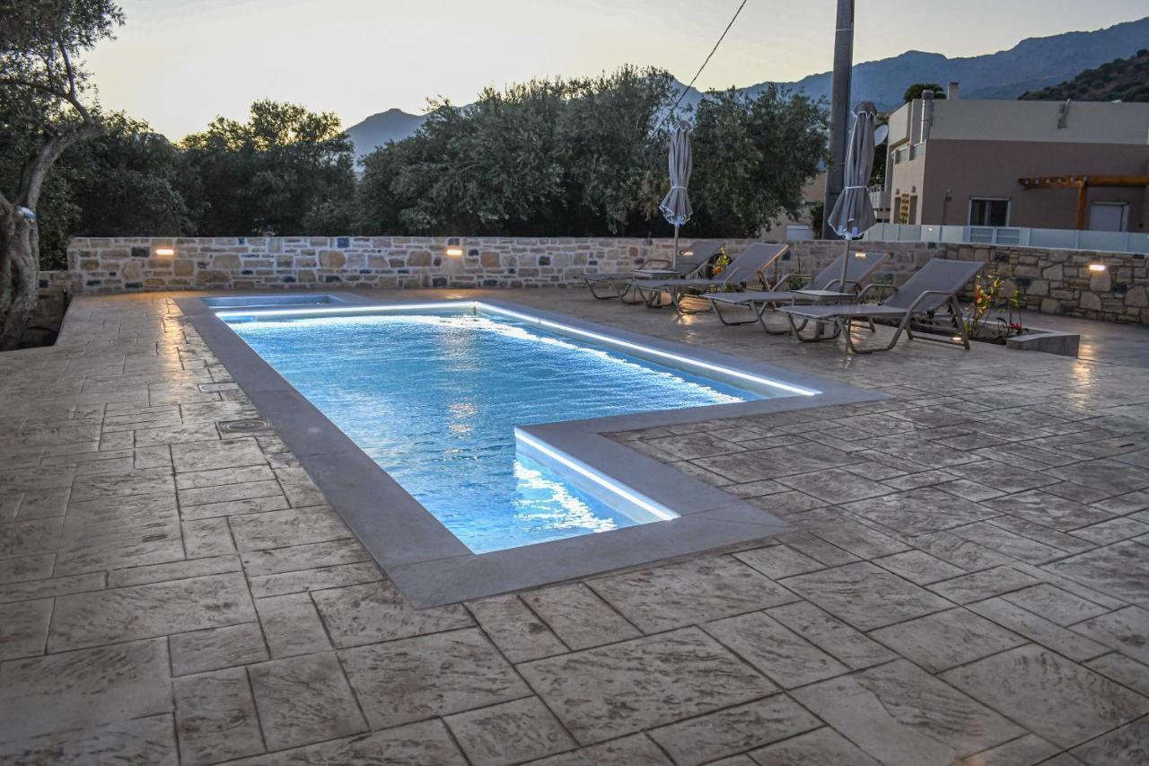 Paul's Plakias